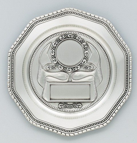 Zinnteller Ø 23 cm für 5cm- Embleme mit Gravurschild 1241