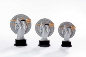 Resinfiguren "DARTS" Höhe 160 mm